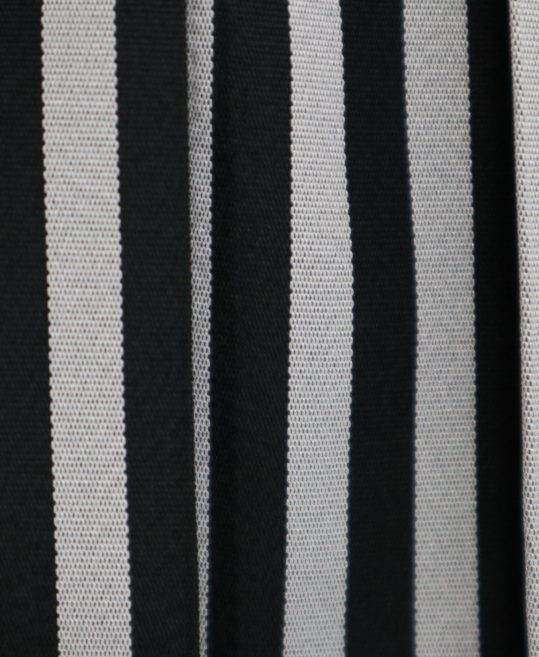七五三の四つ身[5歳男の子用]黒色・グレー 兜に扇、松　袴/黒色・グレーストライプ No.76M